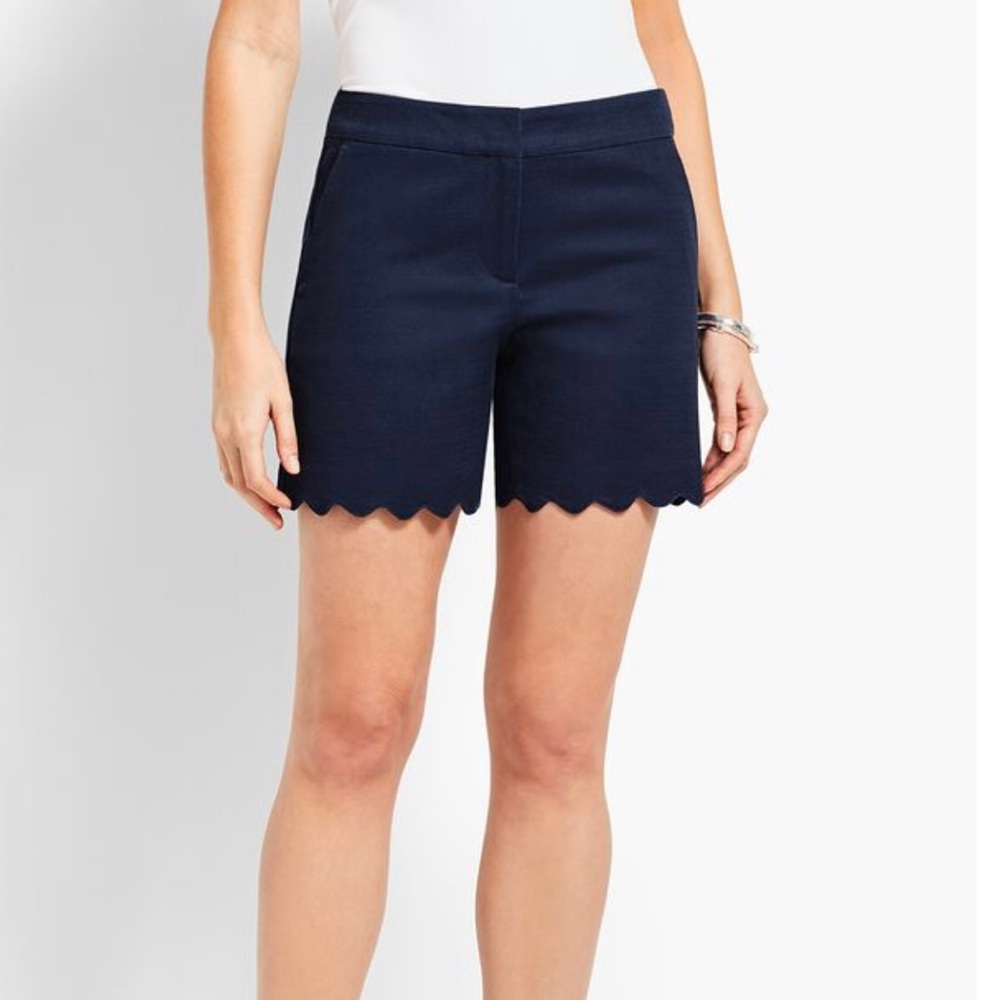 Talbots texture black scallop shorts
